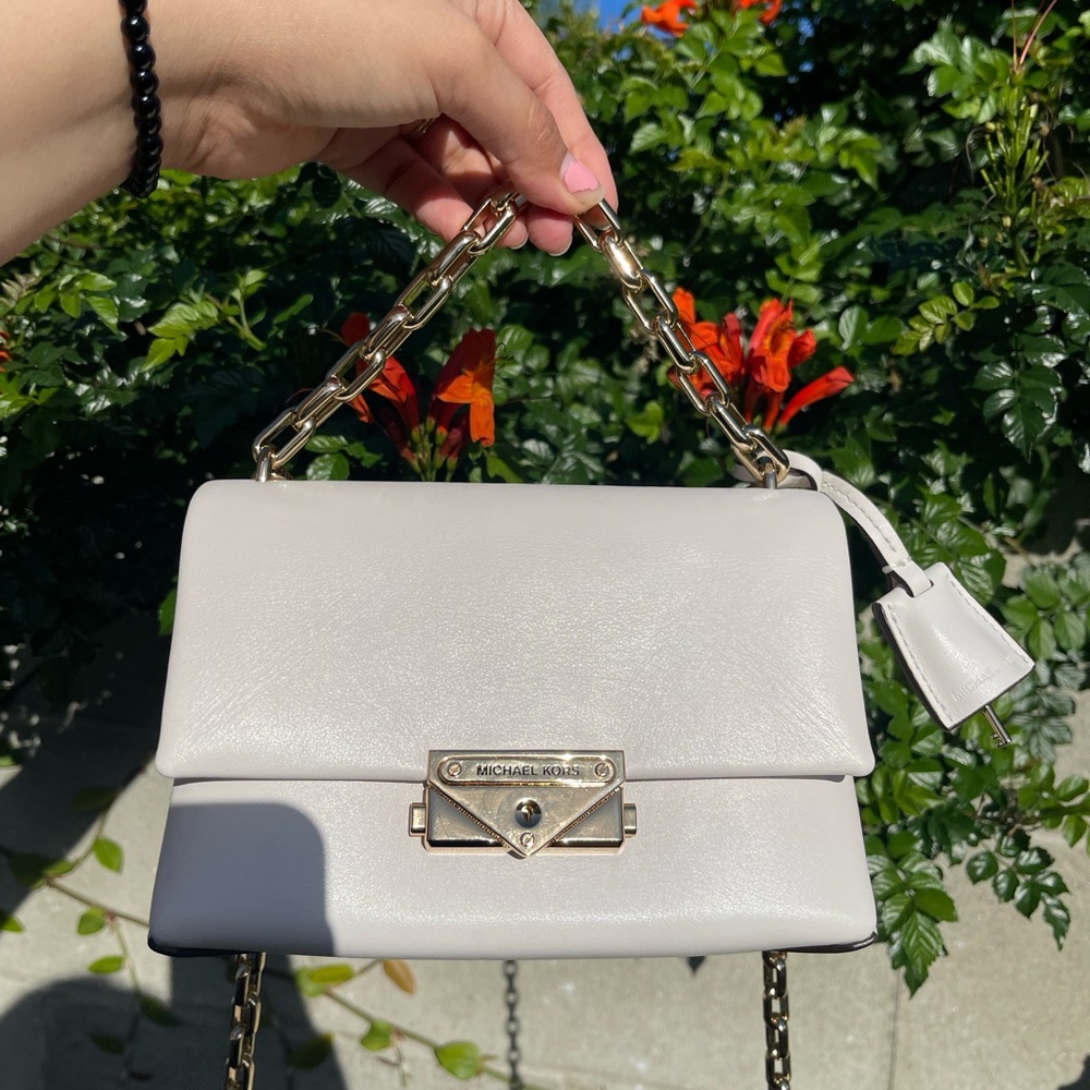 Michael Kors White Mini Chain Bag/Crossbody Bag